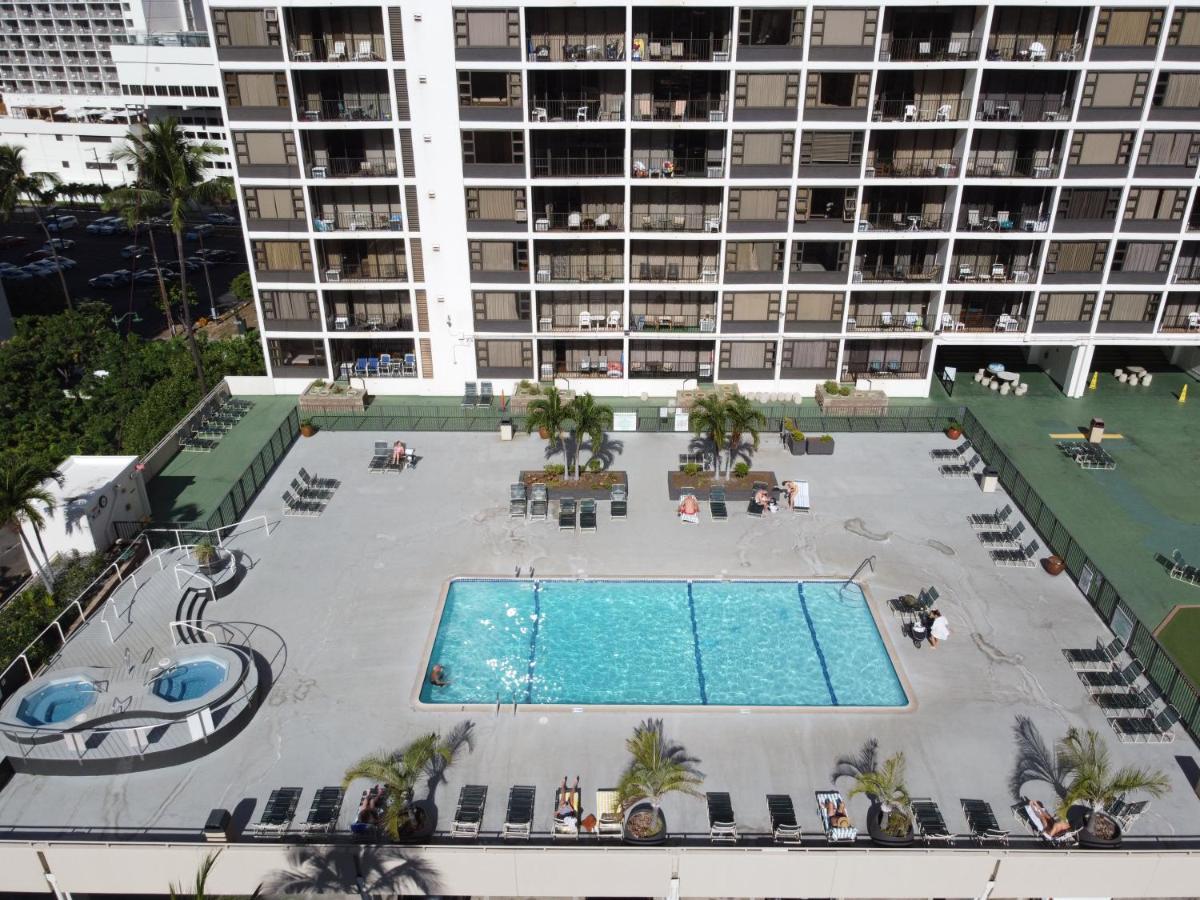 Waikiki Escapade Mountain Views Condo, Steps To Beach With Parking Perk Honolulu Exterior foto